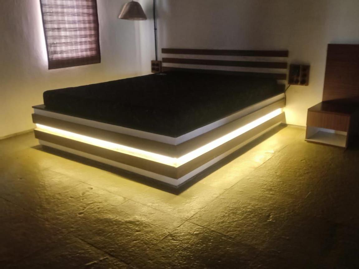 Villa The Earth Farm Nashik Esterno foto